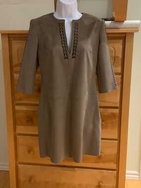 Guess women’s tunic, size 4, colour grey